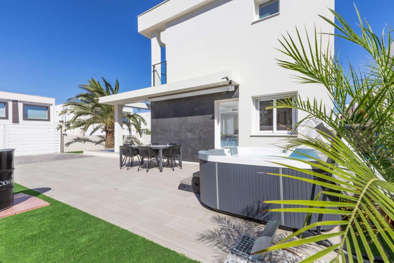 Casa Bos Dolpfin Wellness Luxury Entire Villa Pool&Jacuzzi Gran Alacant near Beach Puerto Marino Esterno foto