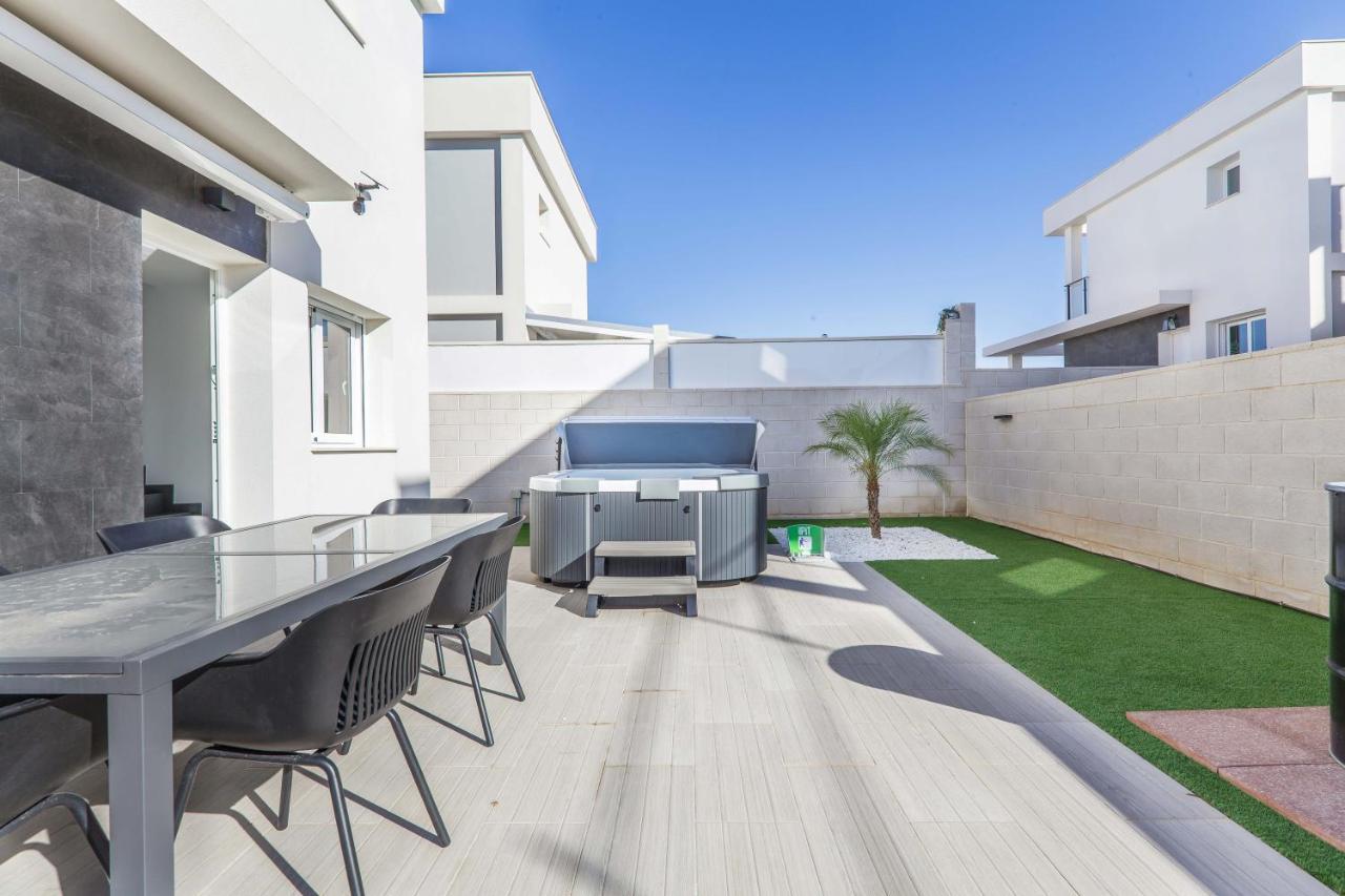 Casa Bos Dolpfin Wellness Luxury Entire Villa Pool&Jacuzzi Gran Alacant near Beach Puerto Marino Esterno foto